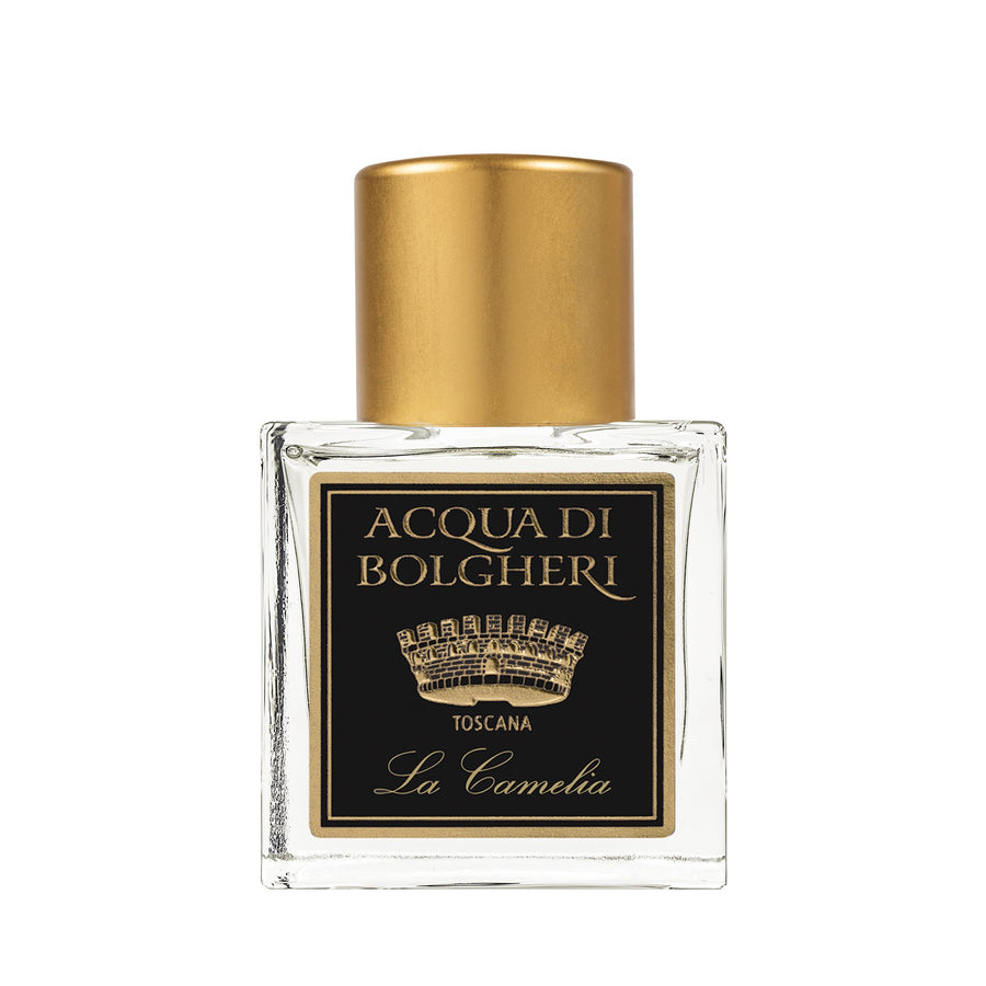 Acqua di Bolgheri La Camelia parfymflaska i klarglas med guldlock – Eau de Parfum närbild